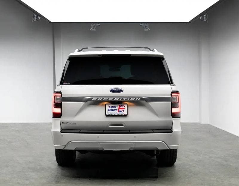 2019 Ford Expedition PLATINUM thumbnail 4