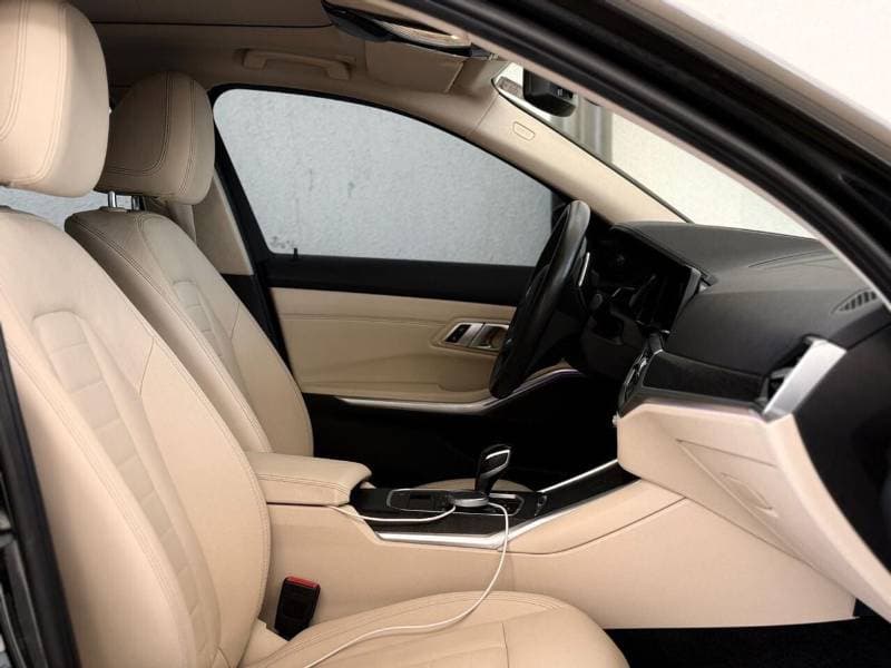 2020 BMW 320i M SPORT thumbnail 8