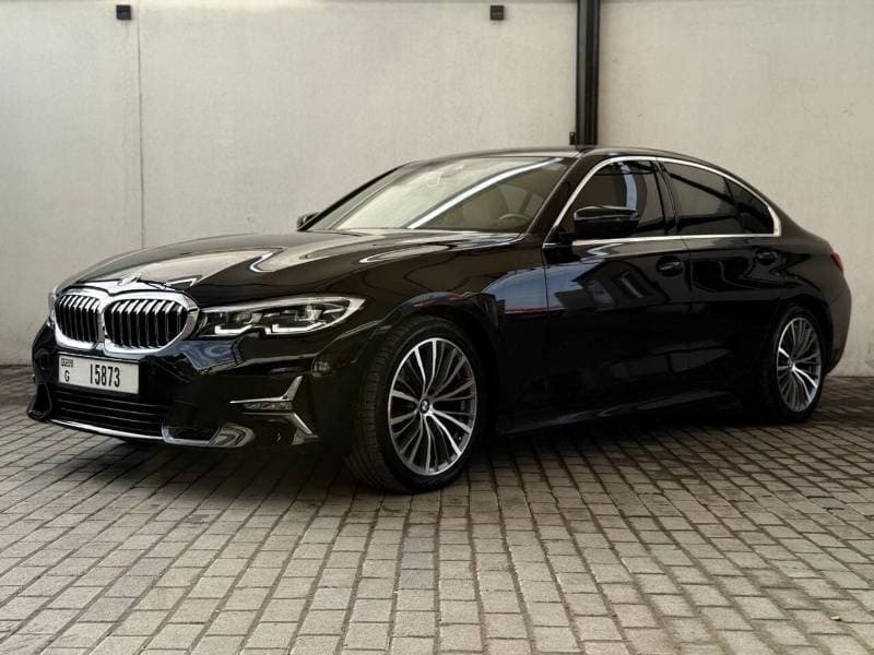 2020 BMW 320i M SPORT thumbnail 3