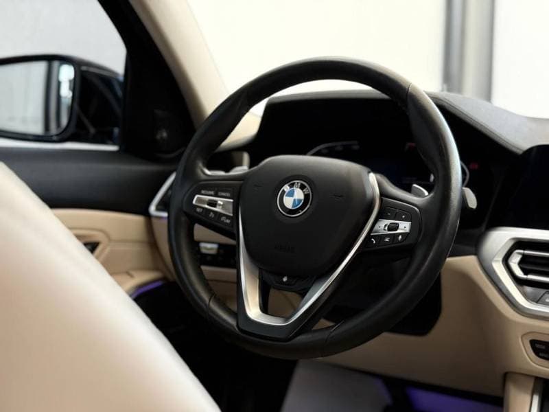 2020 BMW 320i M SPORT thumbnail 4