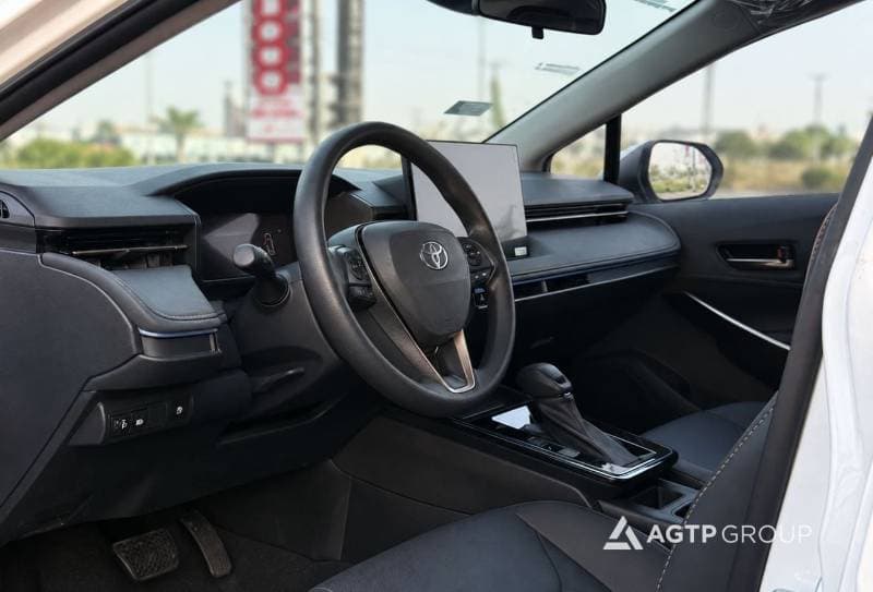 2026 Toyota Corolla XLI HEV thumbnail 7