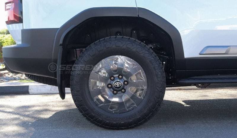 2026 Toyota Prado thumbnail 8