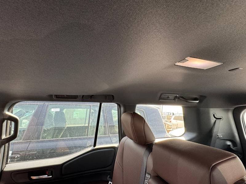 2026 Toyota Prado ADVENTURE thumbnail 3