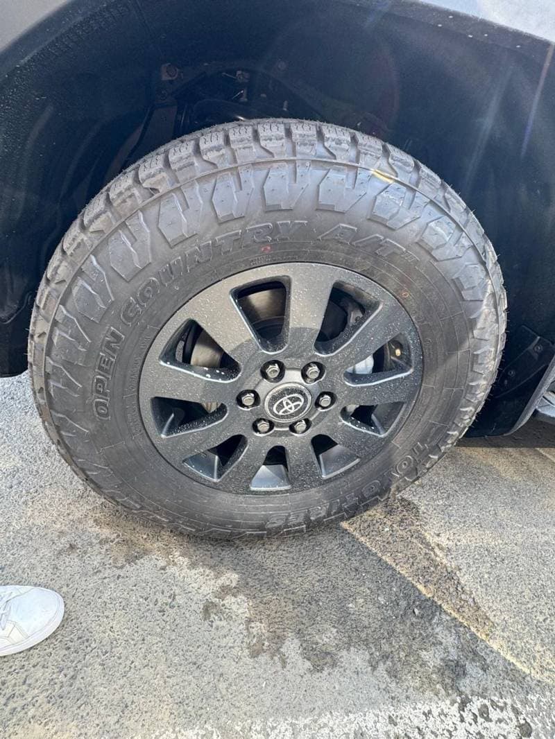 2026 Toyota Prado ADVENTURE thumbnail 6