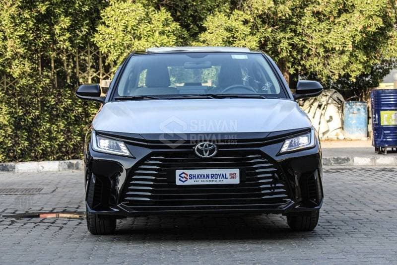 2026 Toyota Yaris E thumbnail 2
