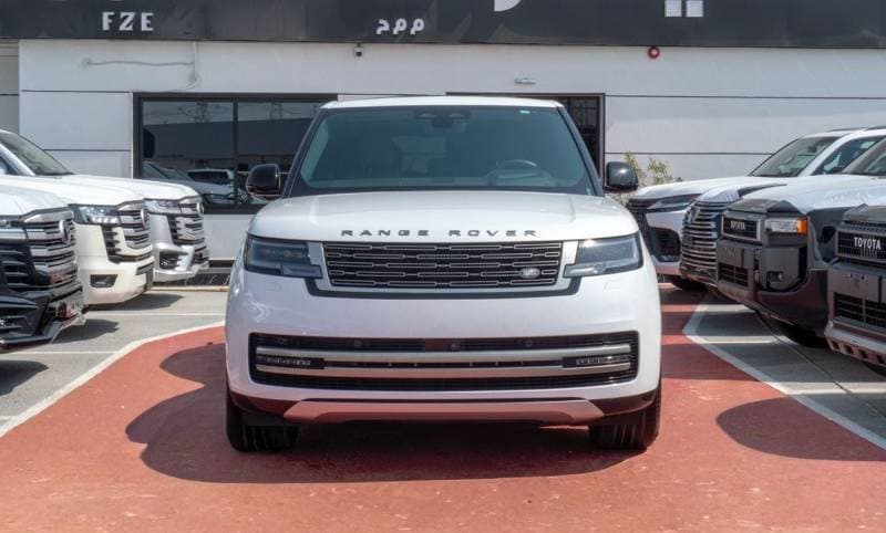 2026 Land Rover Range Rover HSE P400 thumbnail 2