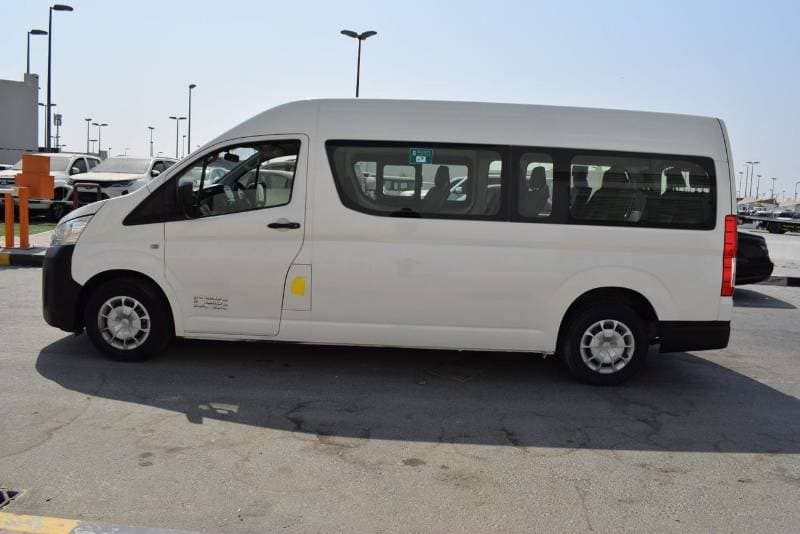 2023 Toyota Hiace GL thumbnail 8