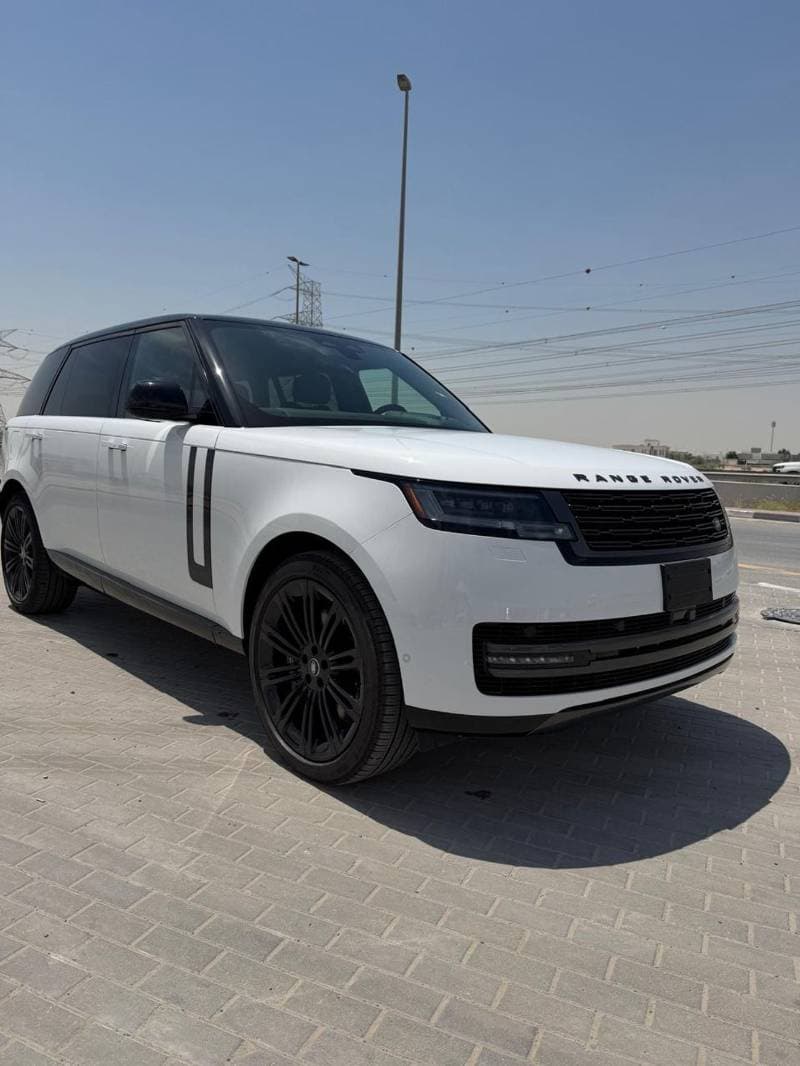 2025 Land Rover Range Rover SE thumbnail 4