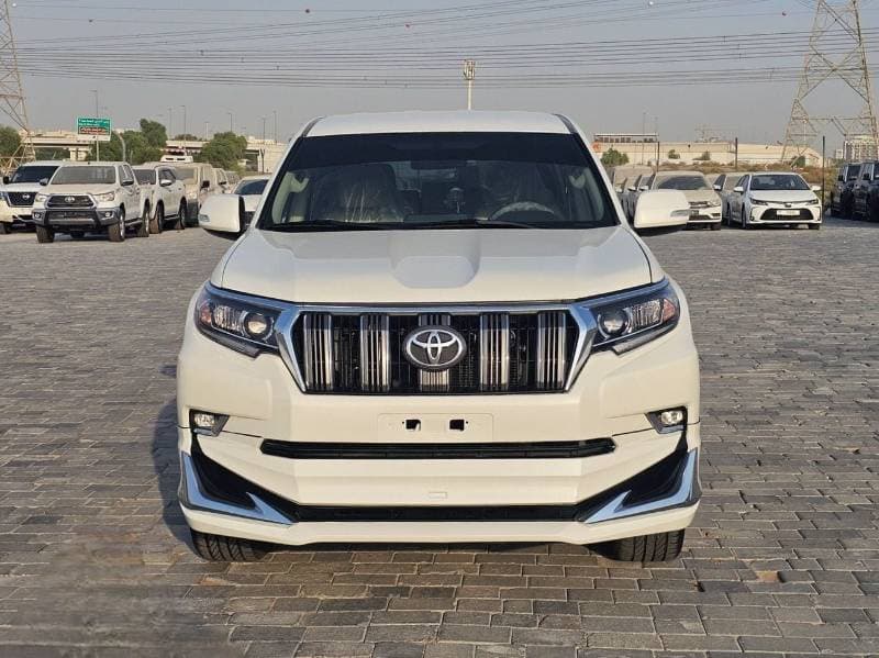 2019 Toyota Prado GXR thumbnail 3