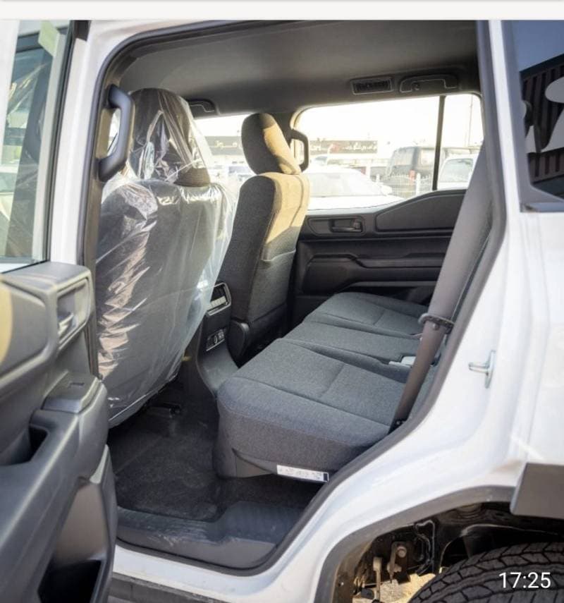 2024 Toyota Prado TXL 2 thumbnail 7