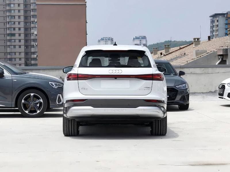 2025 Audi Q5 thumbnail 6
