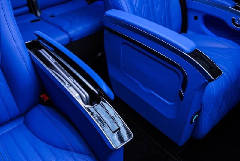 2026 Toyota Hiace GL thumbnail 3