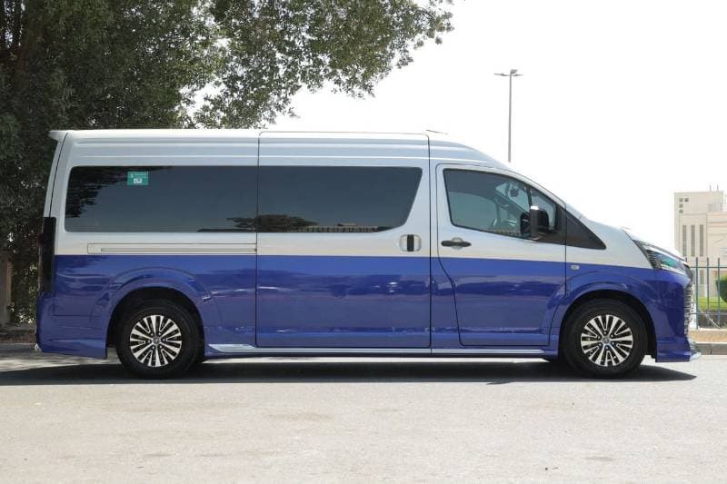 2026 Toyota Hiace GL thumbnail 2