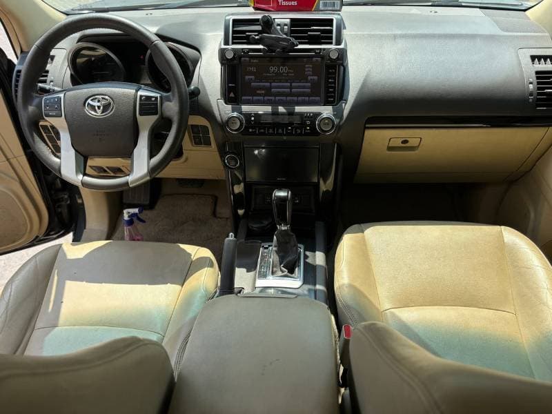 2015 Toyota Prado VXR thumbnail 5