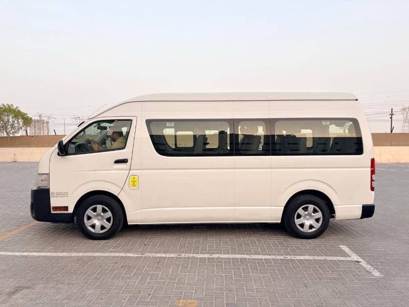 2018 Toyota Hiace GL thumbnail 4