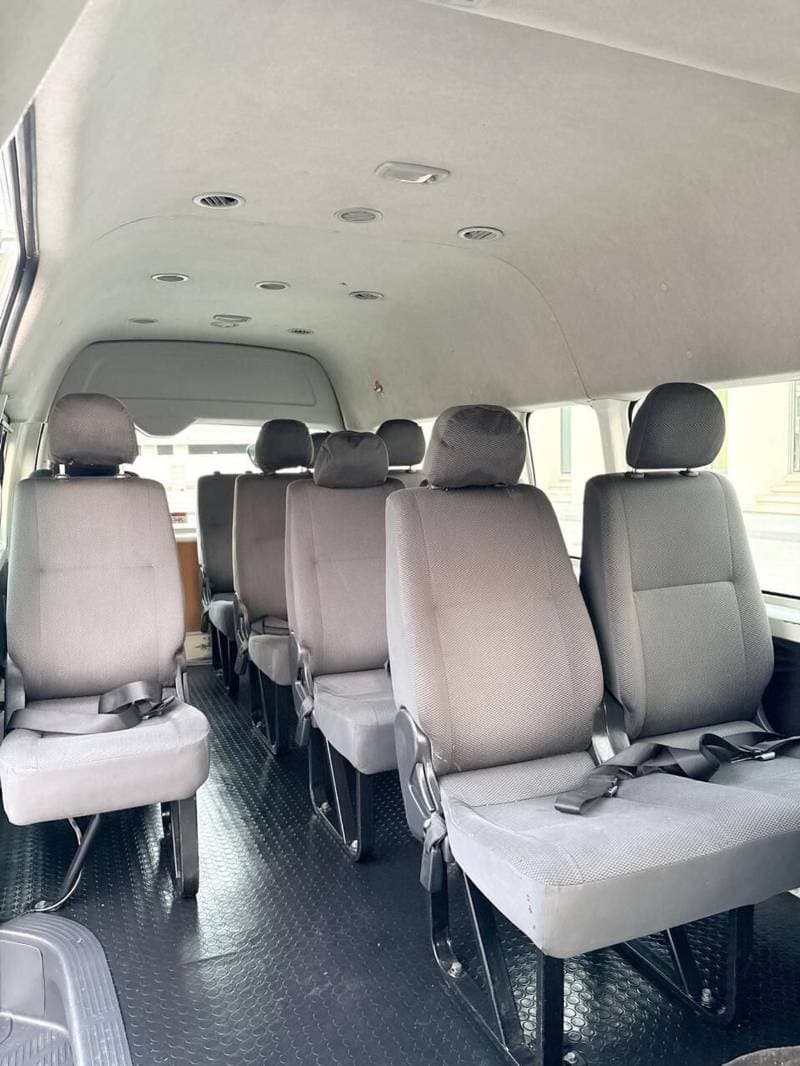 2018 Toyota Hiace GL thumbnail 6