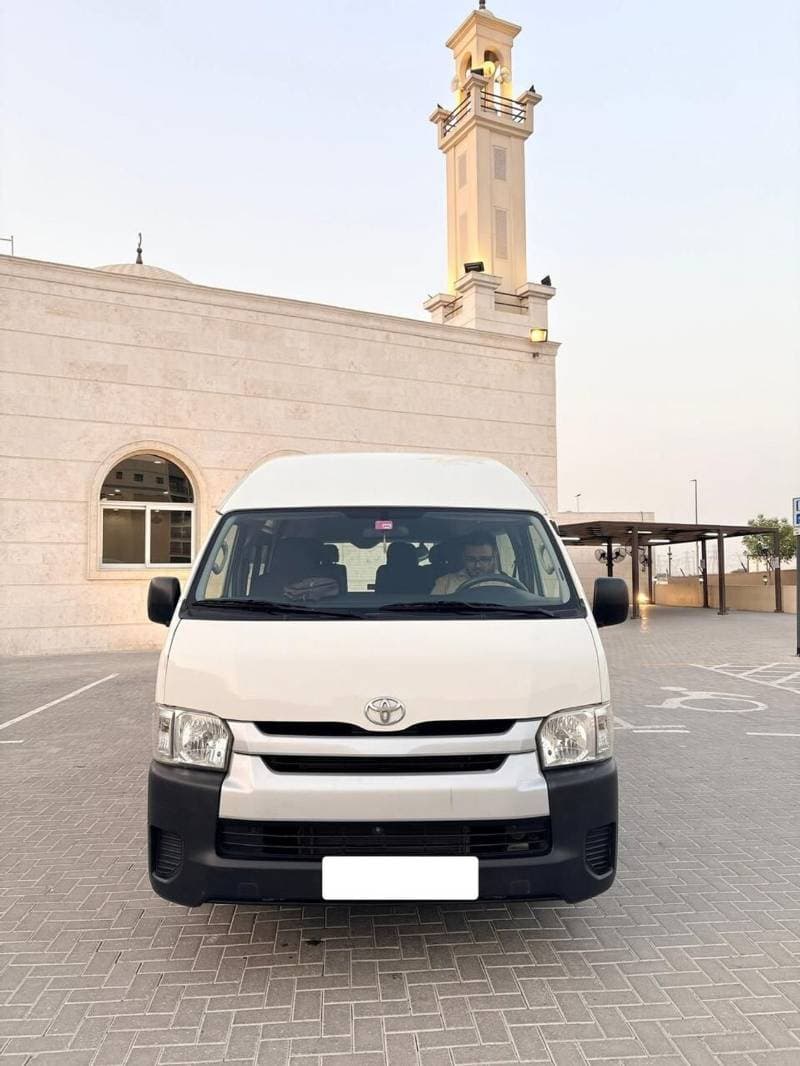 2018 Toyota Hiace GL thumbnail 2
