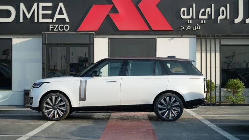 2026 Land Rover Range Rover SV LWB P615 thumbnail 5