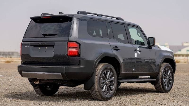 2025 Toyota Prado VXR thumbnail 4