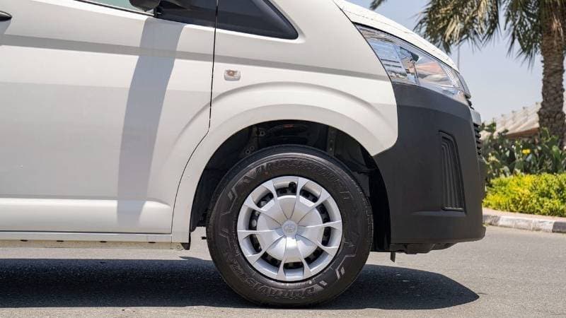 2026 Toyota Hiace GL thumbnail 7