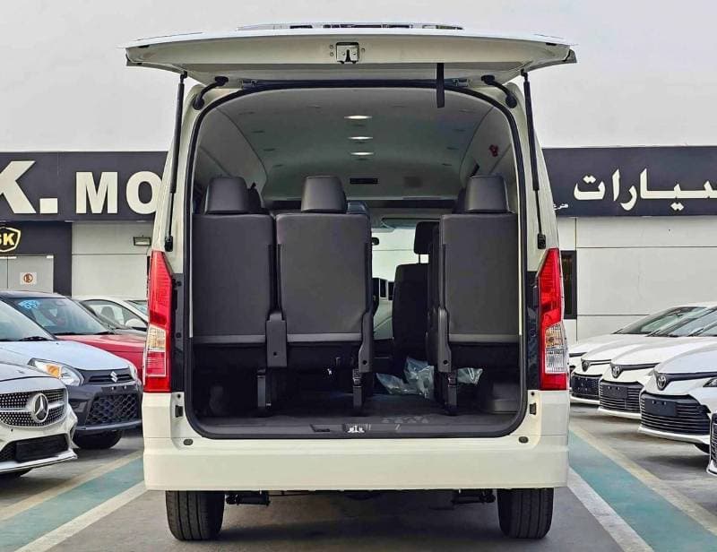 2026 Toyota Hiace GL thumbnail 5