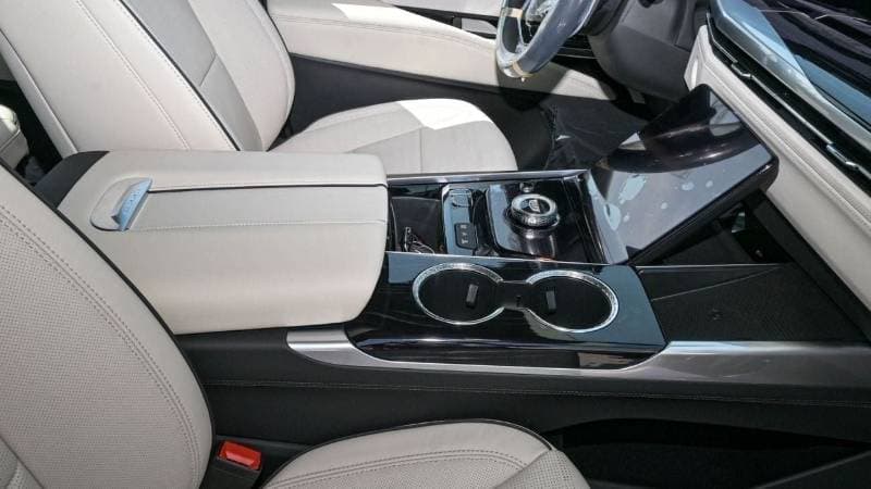 2026 Cadillac Escalade SPORT thumbnail 8