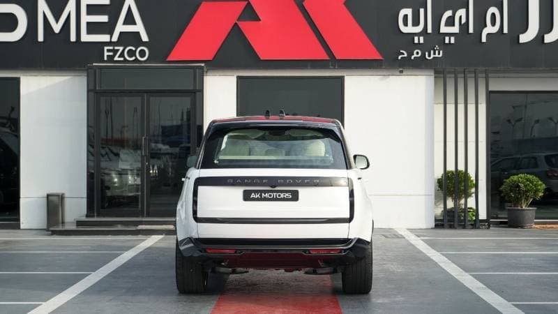 2026 Land Rover Range Rover RANGE ROVER HSE P400 thumbnail 5