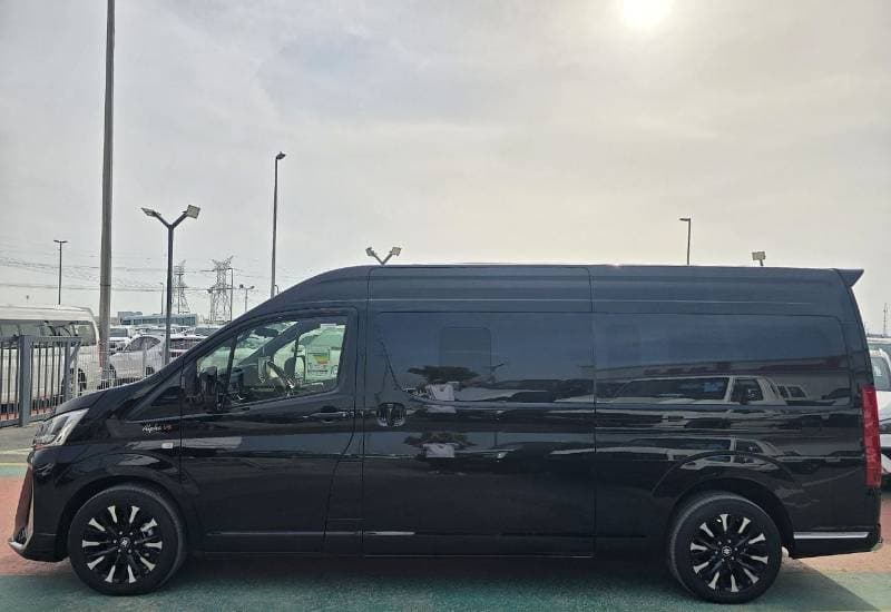 2025 Toyota Hiace GL thumbnail 5