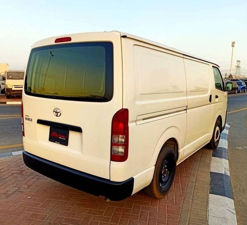 2026 Toyota Hiace GL thumbnail 7