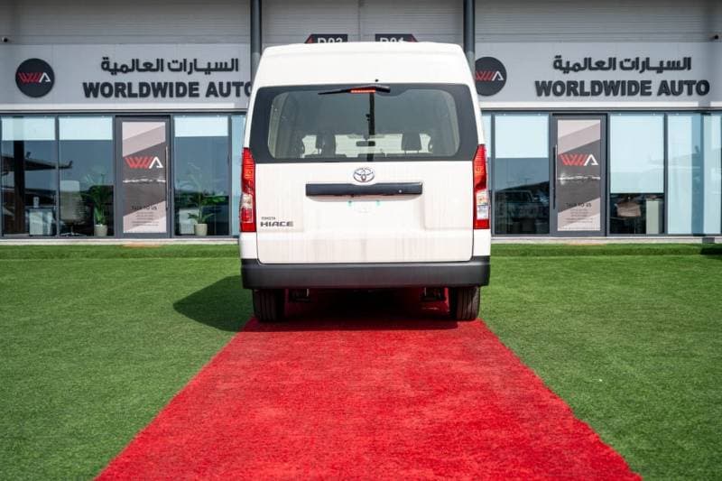 2026 Toyota Hiace thumbnail 7