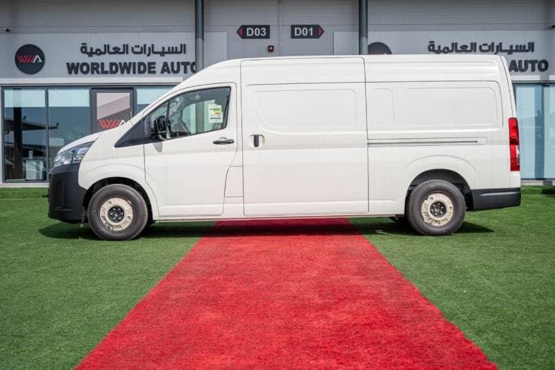 2026 Toyota Hiace thumbnail 4