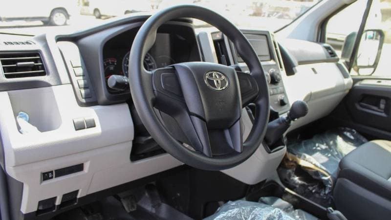 2026 Toyota Hiace DX thumbnail 5