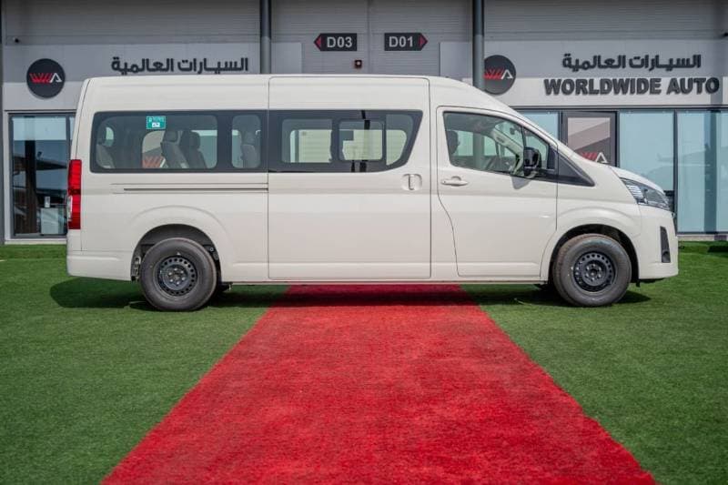 2026 Toyota Hiace GL thumbnail 2