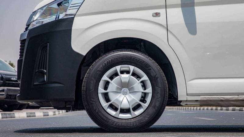 2026 Toyota Hiace GL thumbnail 5