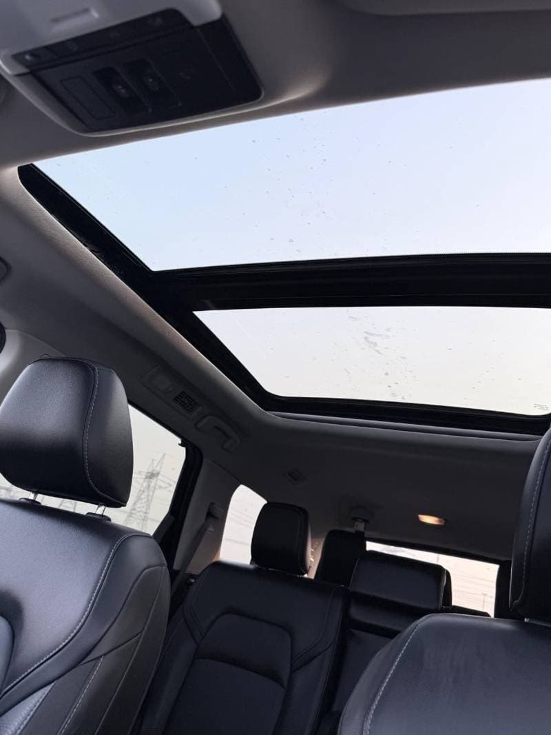 2023 Nissan Pathfinder SL thumbnail 8