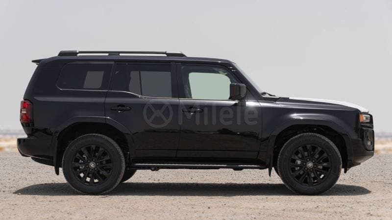 2025 Toyota Prado thumbnail 7