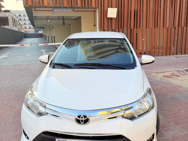 2016 Toyota Yaris SPORT thumbnail 2