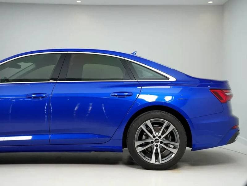 2023 Audi A6 40 TFSI thumbnail 3