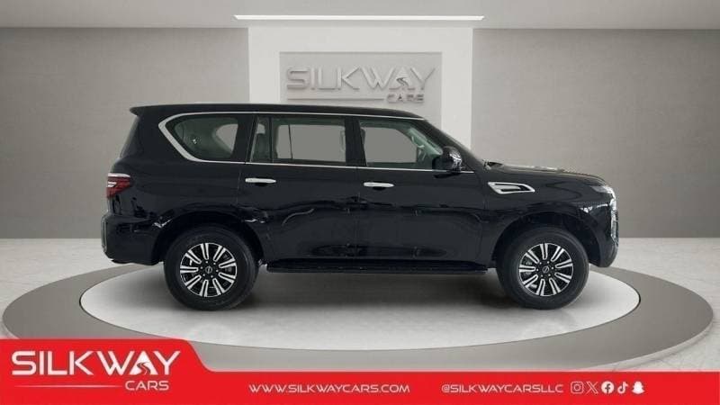 2024 Nissan Patrol XE thumbnail 4