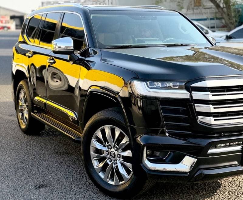 2022 Toyota Land Cruiser GXR thumbnail 4