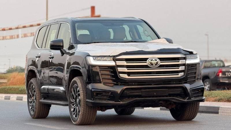 2022 Toyota Land Cruiser GXR thumbnail 6