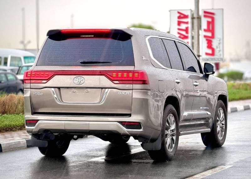 2019 Toyota Land Cruiser GXR thumbnail 5