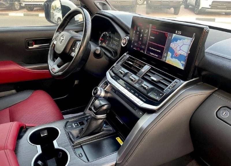 2022 Toyota Land Cruiser VXR thumbnail 8