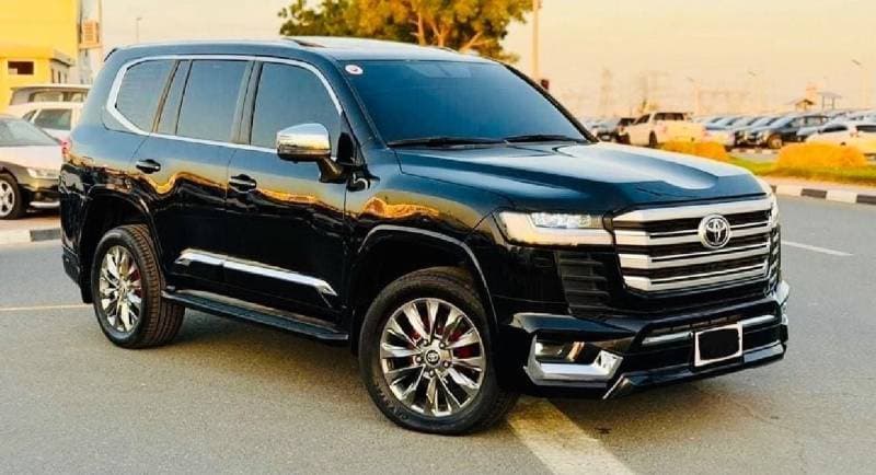 2018 Toyota Land Cruiser GXR thumbnail 7