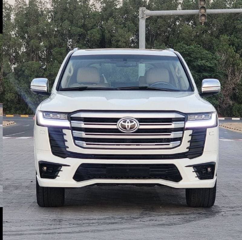 2015 Toyota Land Cruiser thumbnail 7