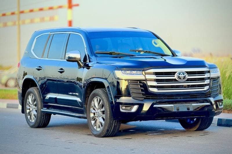 2019 Toyota Land Cruiser GXR thumbnail 4