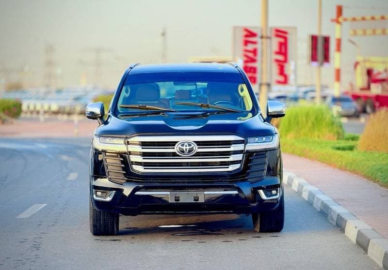 2019 Toyota Land Cruiser GXR thumbnail 7