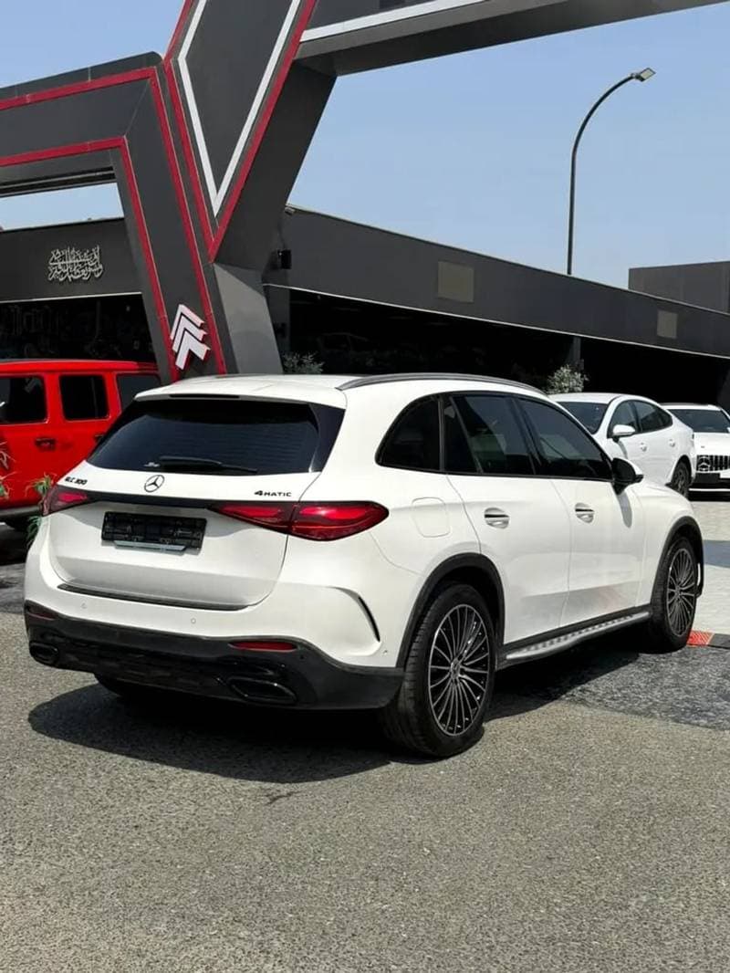 2024 Mercedes Benz GLC 300 4MATIC thumbnail 6