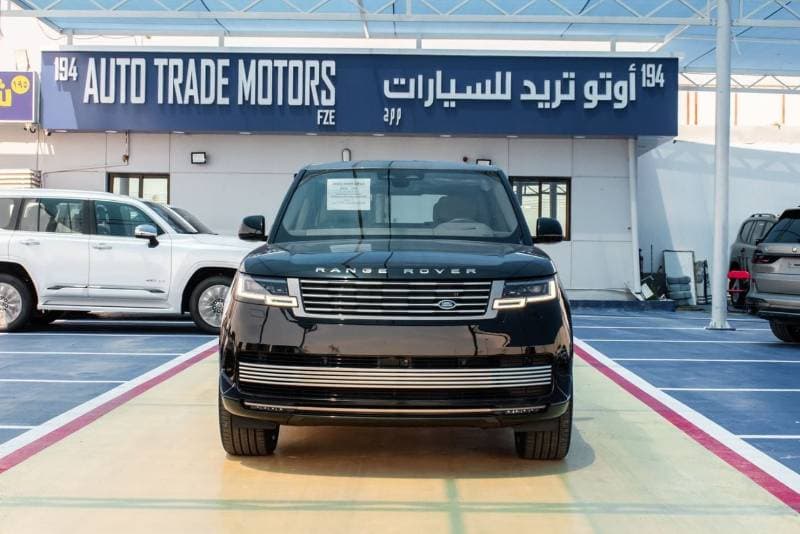 2026 Land Rover Range Rover SV LWB P615