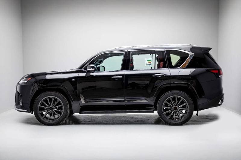 2026 Lexus LX600 F SPORT thumbnail 4